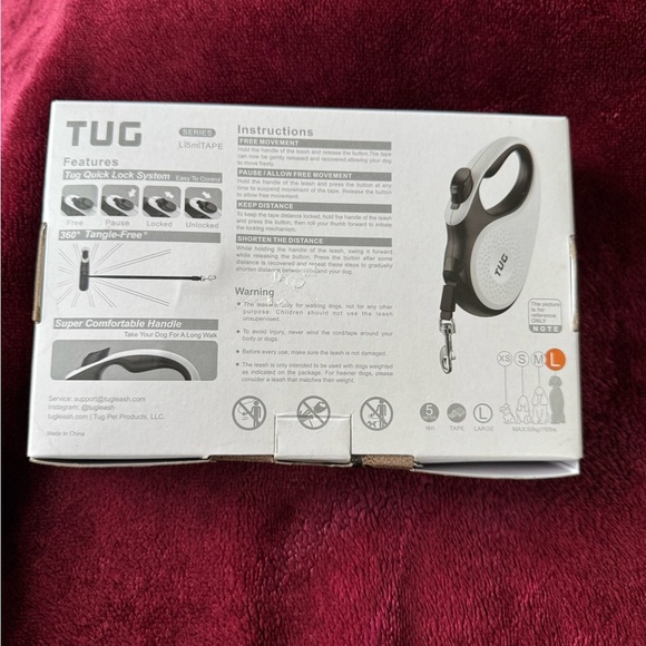 TUG Blue and Black Retractable Dog Leash - Picture 4 of 6